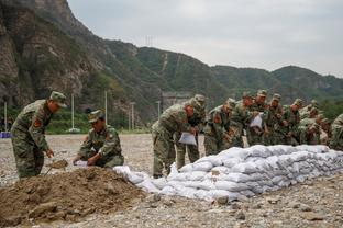 皇萨米兰拜仁枪手……挺豪的？这套首发11人是哪队&你都认识吗？